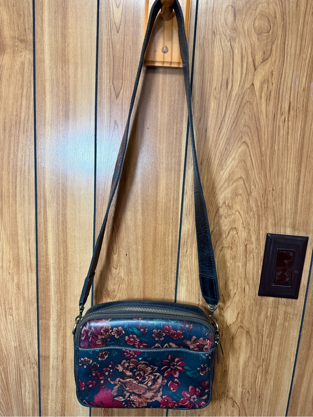 Patricia Nash Fall Vintage Floral Leather Shoulder Bag - Picture 2 of 12